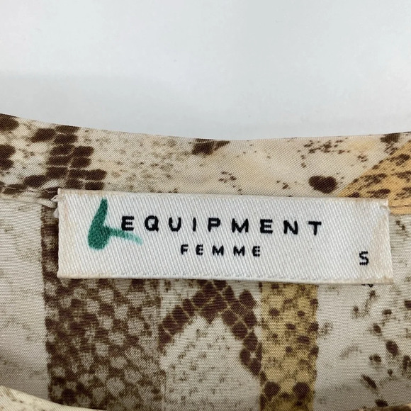 Equipment Femme Silk Blouse Womens Size Small Cream Tan Snakeskin Print Pullover - Picture 4 of 10